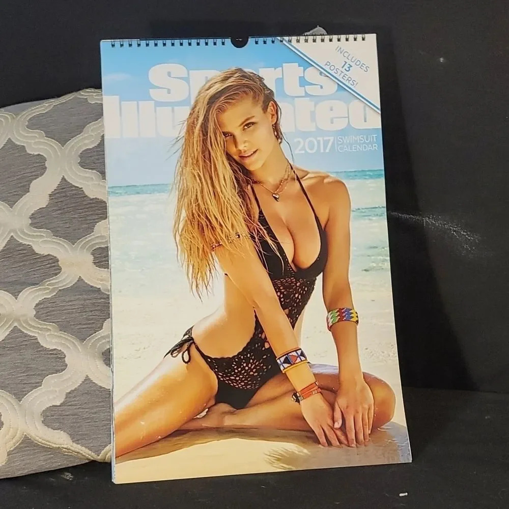 Sports Illustrated Swimsuit oversized calendar 2017  good condition